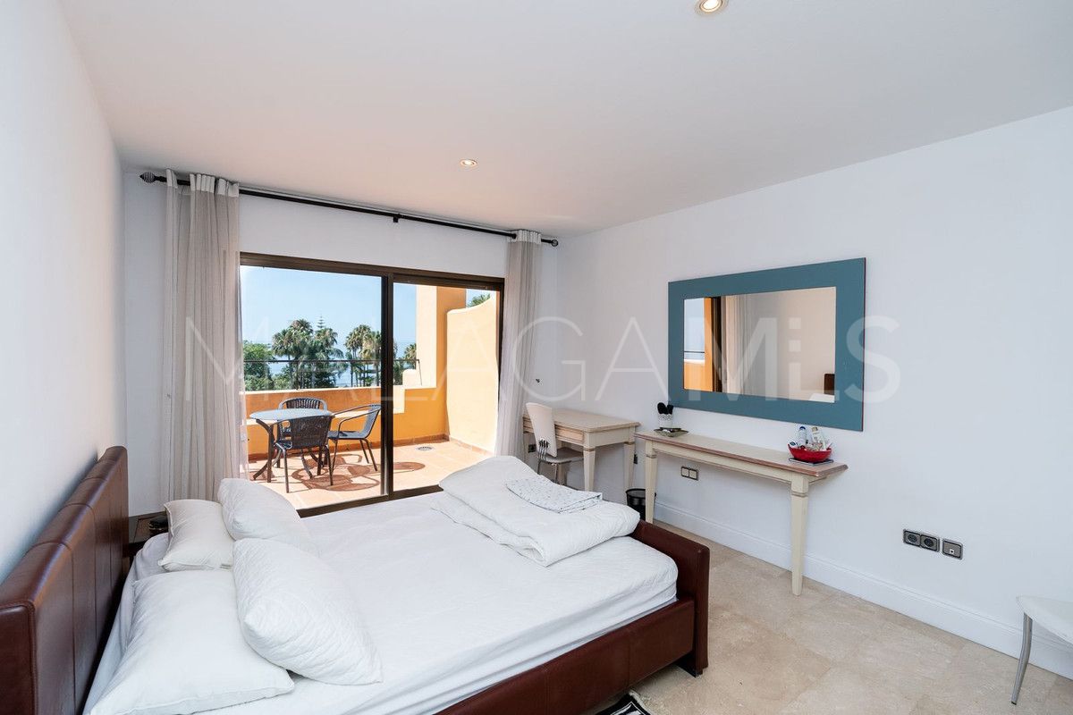 3 bedrooms Estepona penthouse for sale