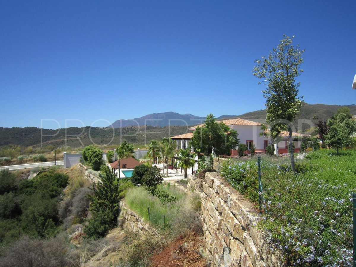 6 bedrooms villa in Benahavis for sale