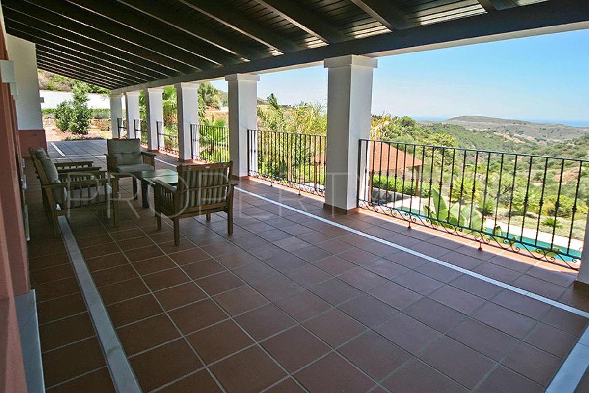 6 bedrooms villa in Benahavis for sale