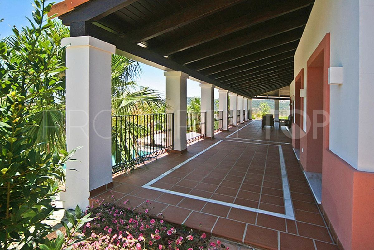 6 bedrooms villa in Benahavis for sale