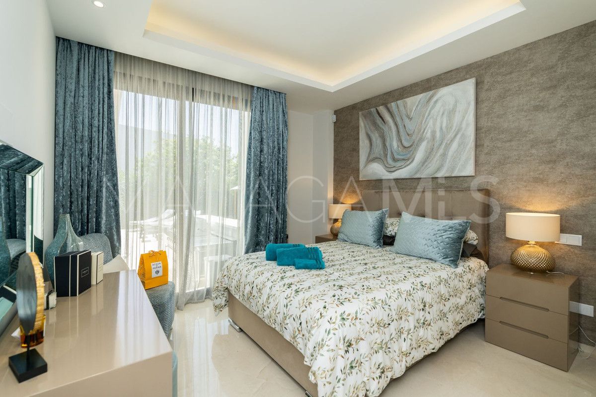 For sale El Paraiso 5 bedrooms villa