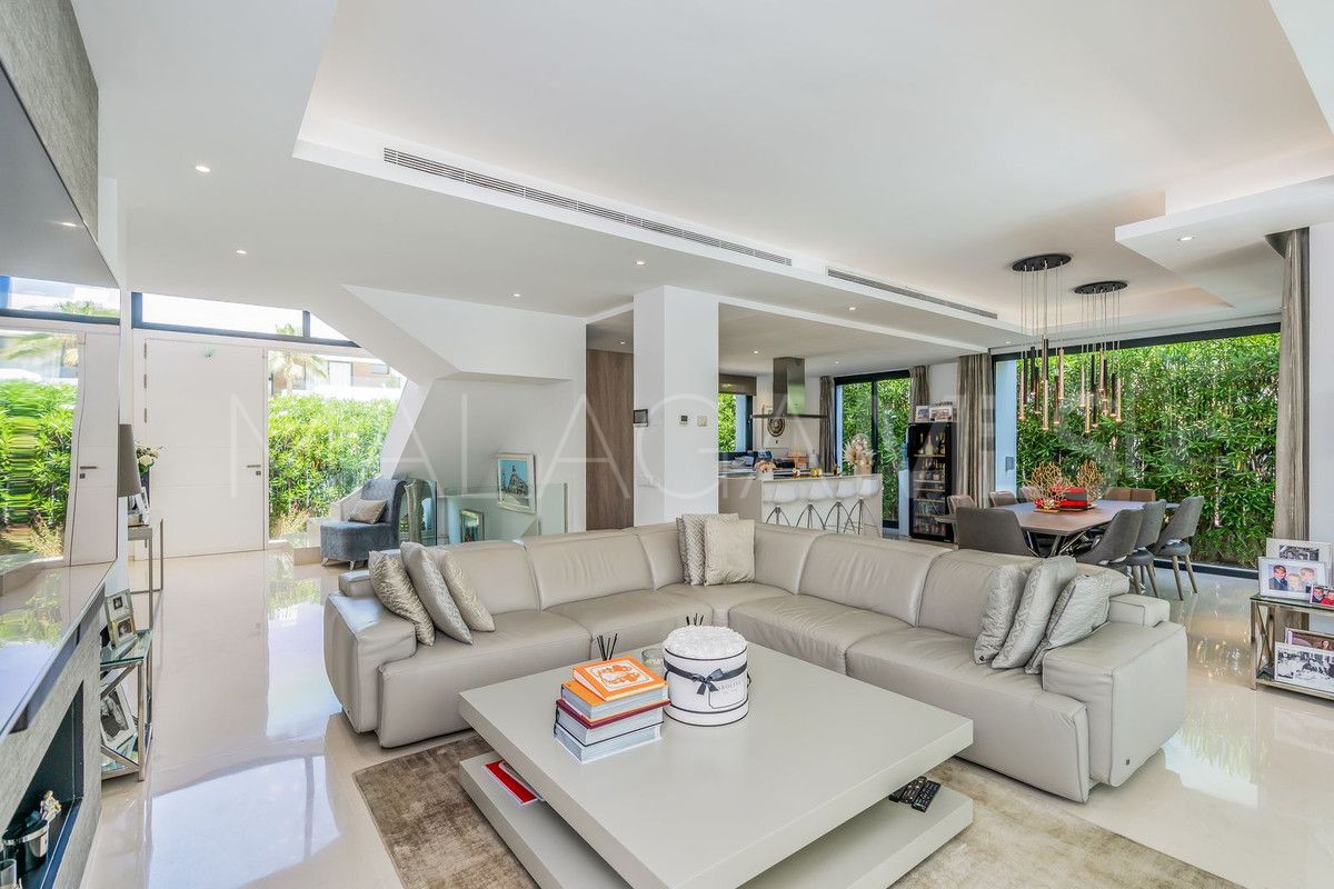 For sale El Paraiso 5 bedrooms villa