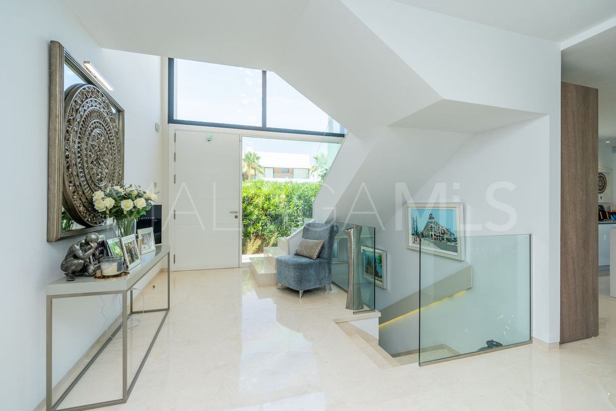 For sale El Paraiso 5 bedrooms villa