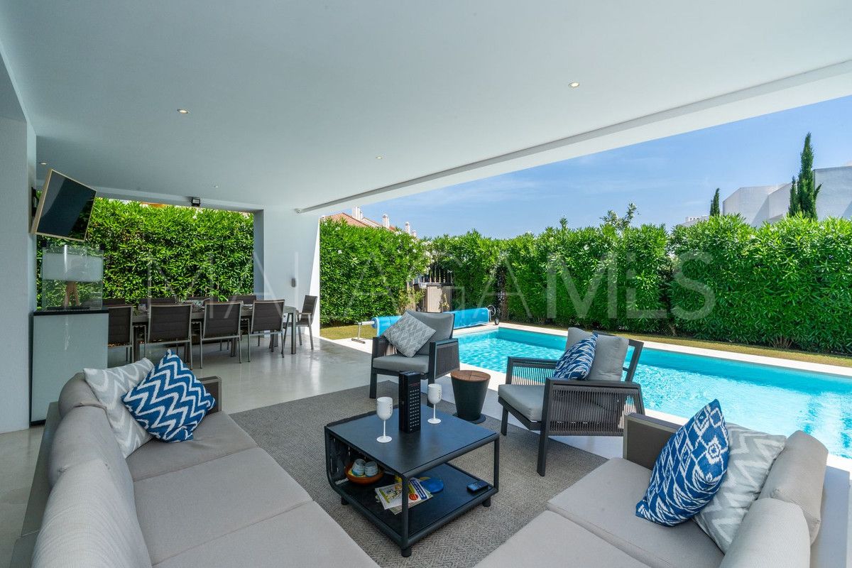 For sale El Paraiso 5 bedrooms villa