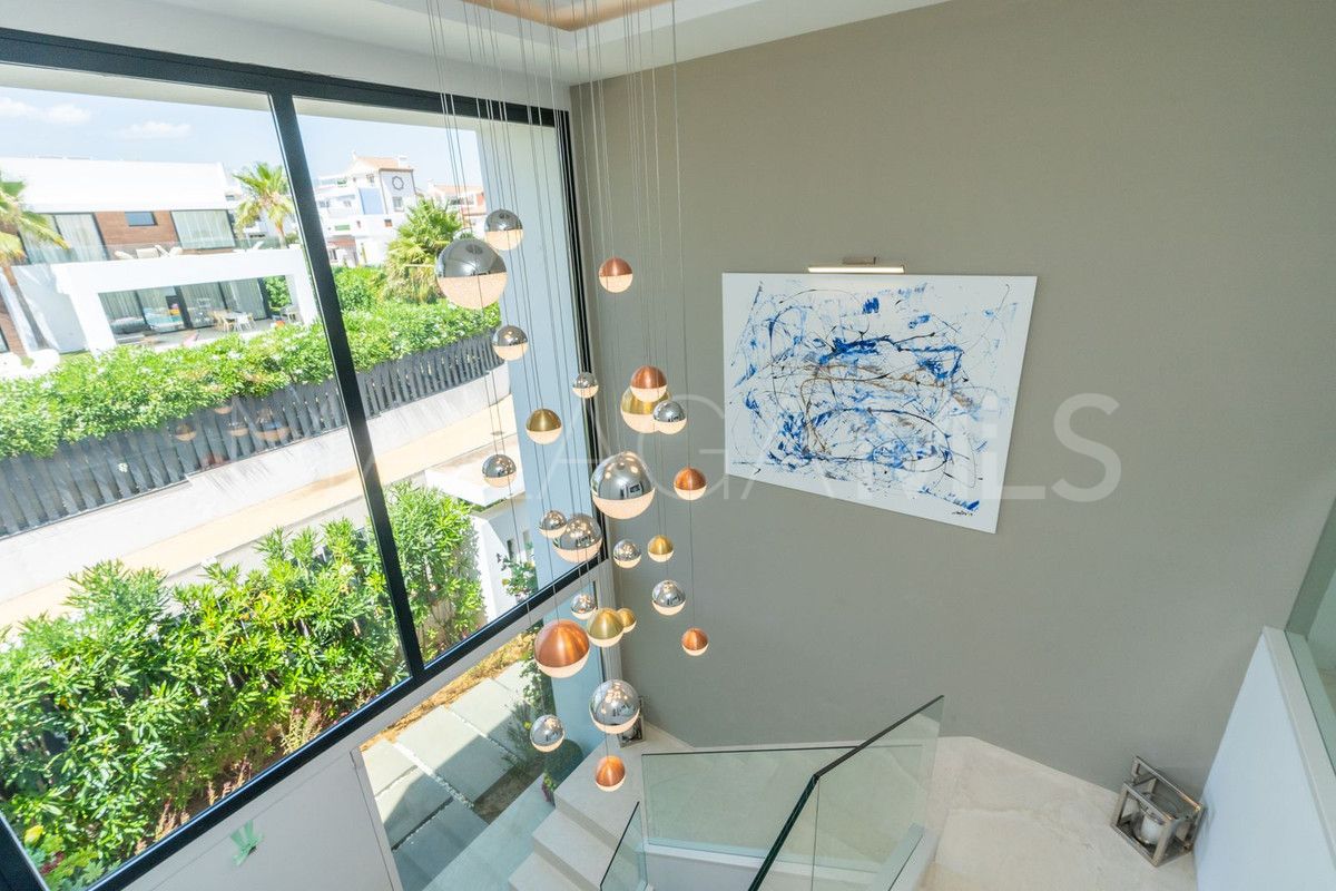 For sale El Paraiso 5 bedrooms villa