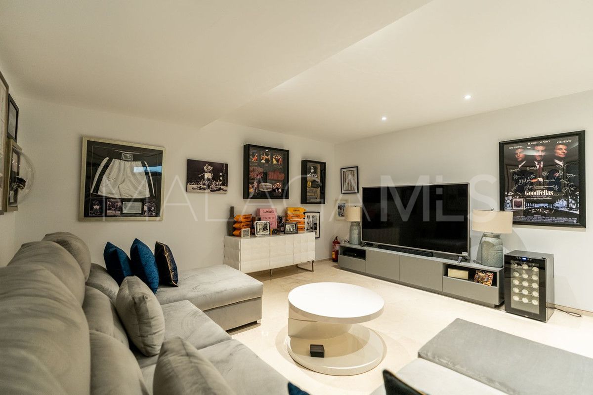 For sale El Paraiso 5 bedrooms villa