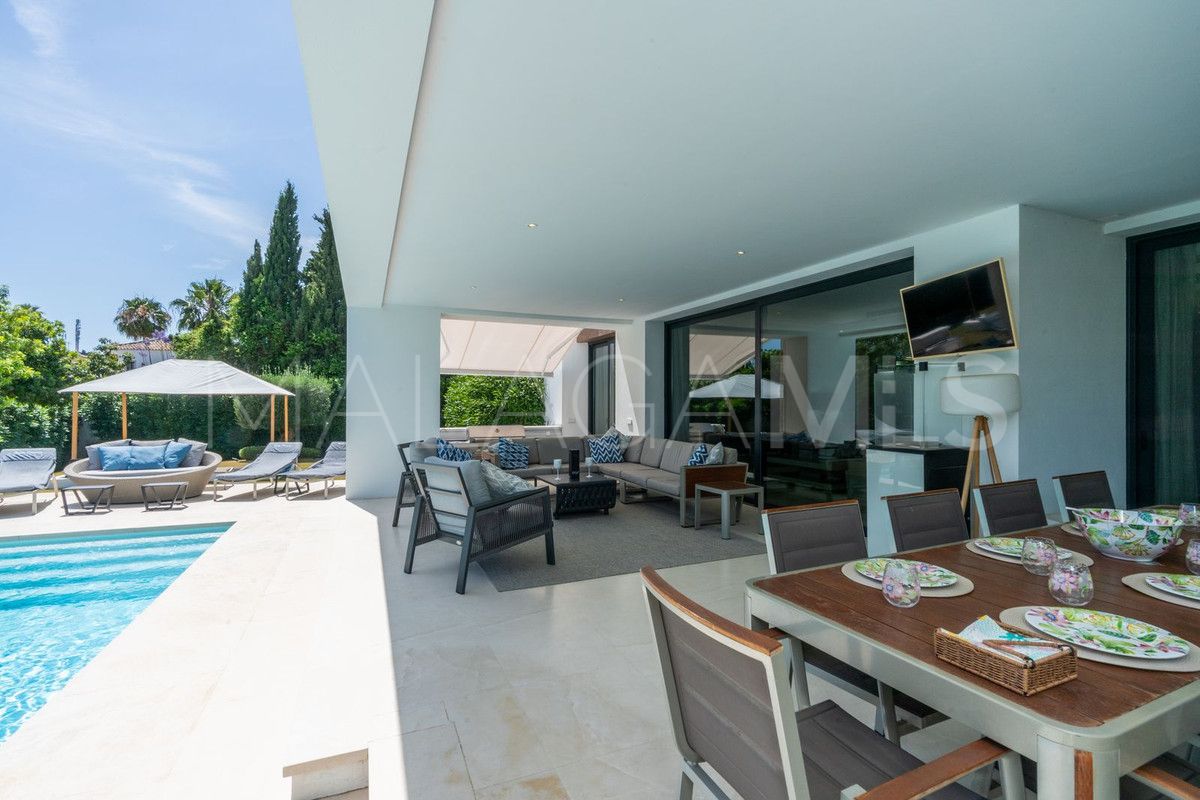 For sale El Paraiso 5 bedrooms villa