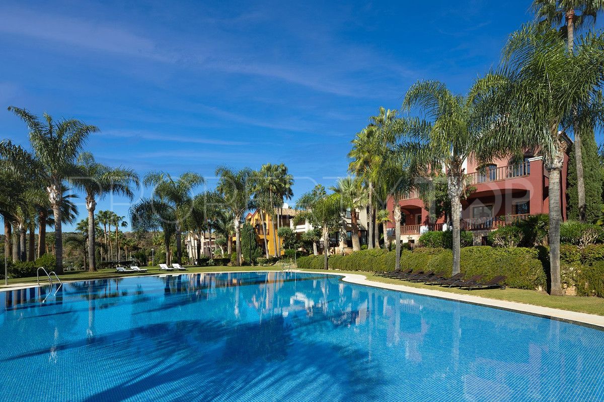 For sale 5 bedrooms town house in Marbella Golden Mile