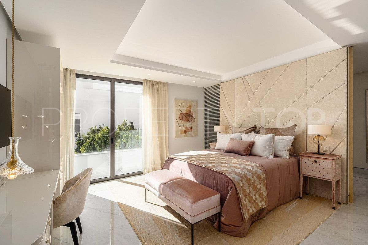 New Golden Mile 4 bedrooms penthouse for sale