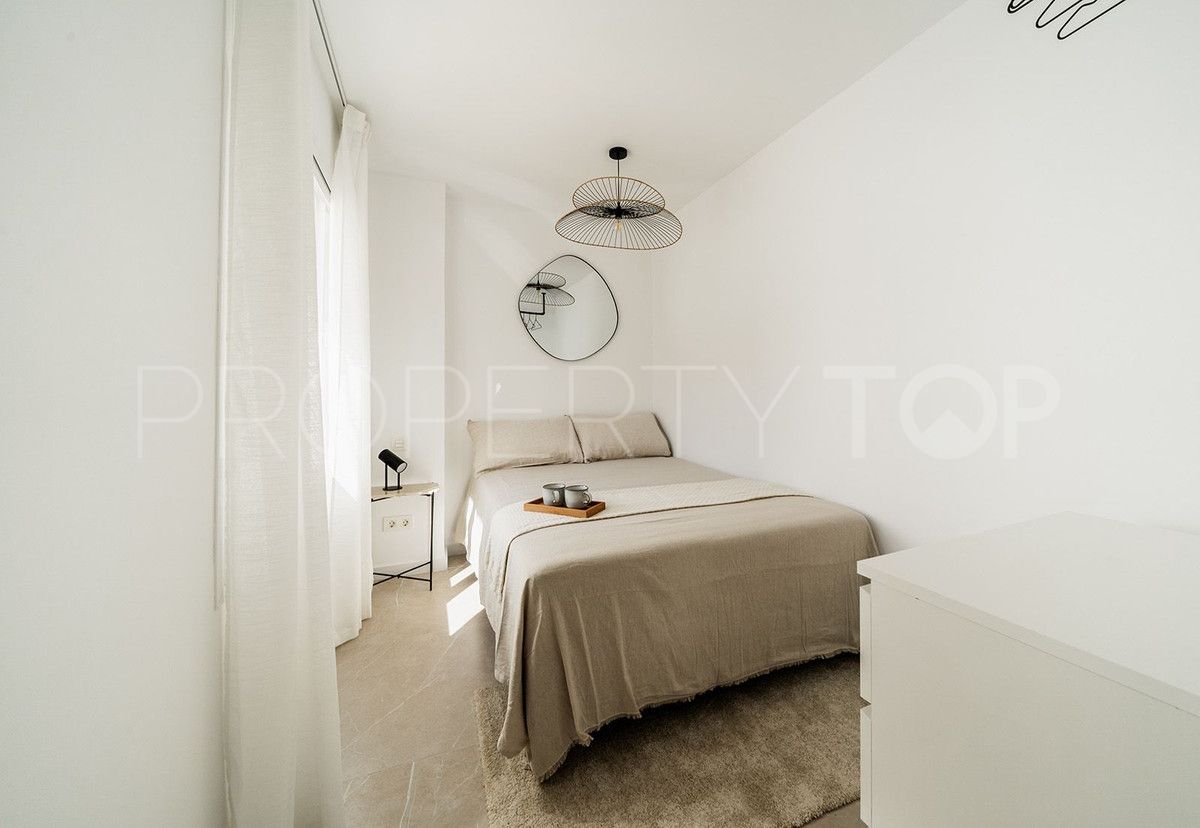 Se vende atico de 2 dormitorios en Marbella - Puerto Banus