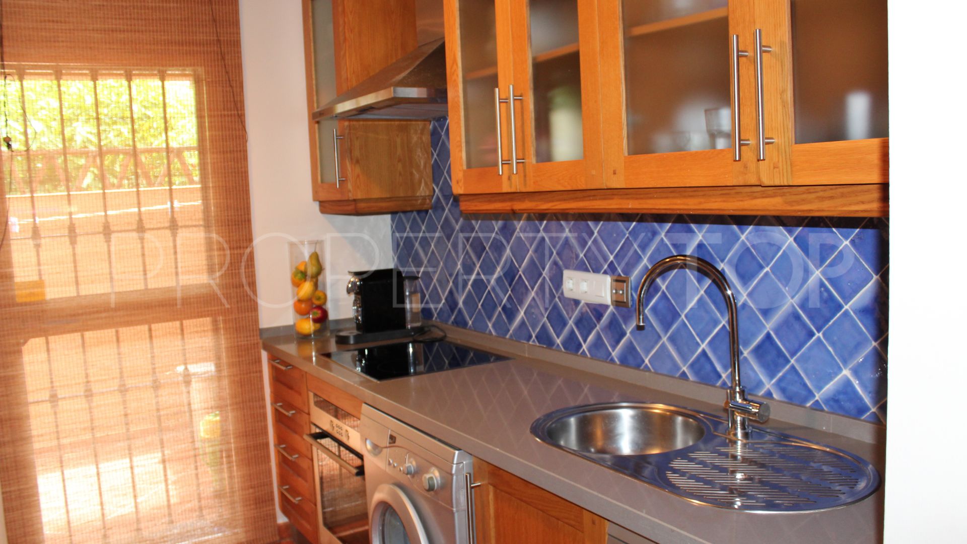 Se vende apartamento planta baja en Guadalmina Alta con 2 dormitorios