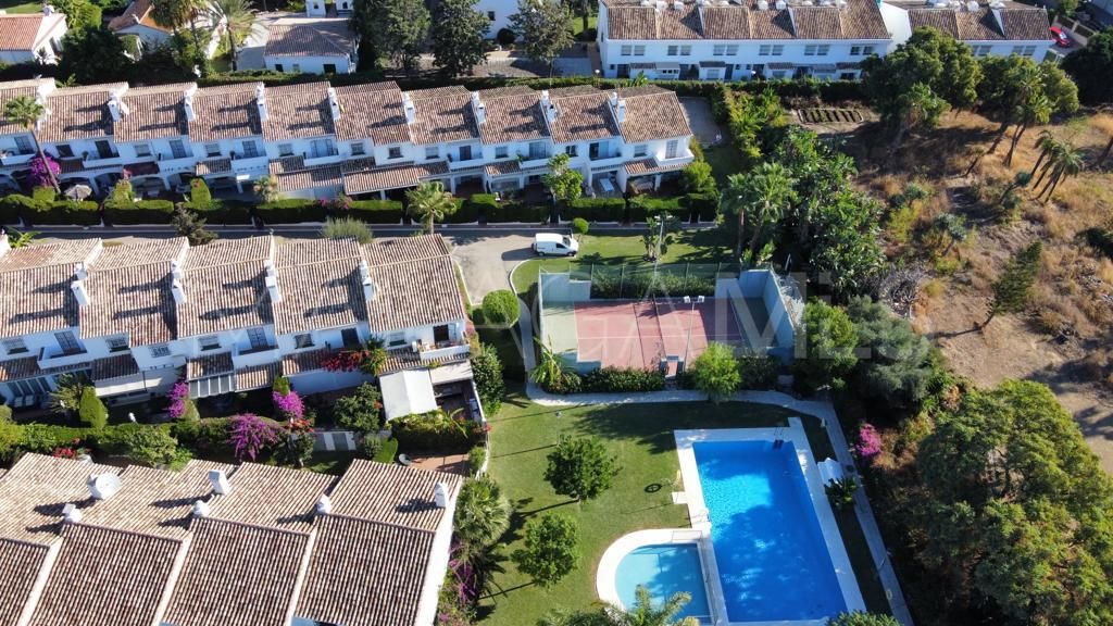 Buy Las Petunias town house with 3 bedrooms