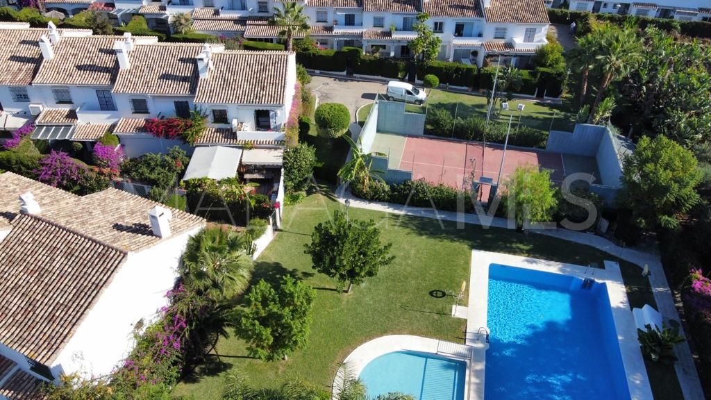 Buy Las Petunias town house with 3 bedrooms