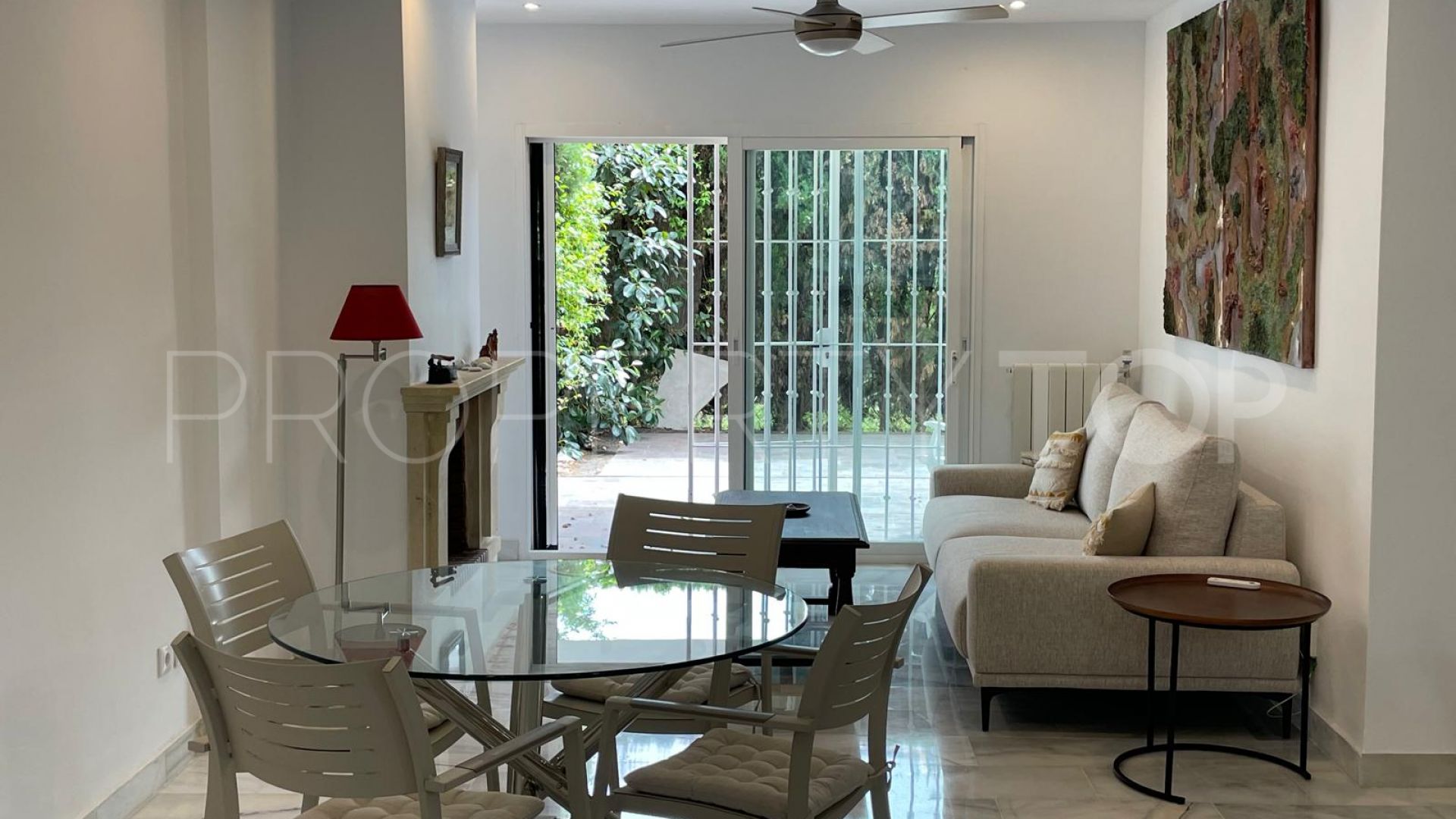 Buy 3 bedrooms ground floor apartment in Guadalmina Baja