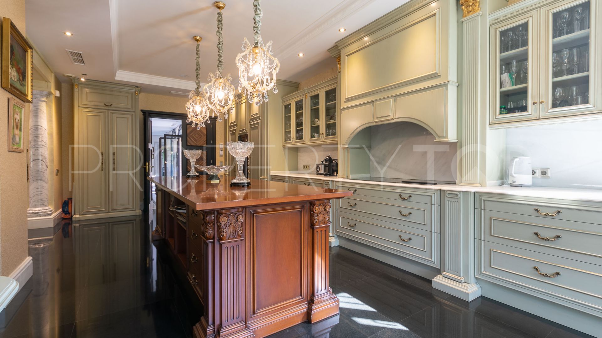 La Quinta de Sierra Blanca 5 bedrooms mansion for sale