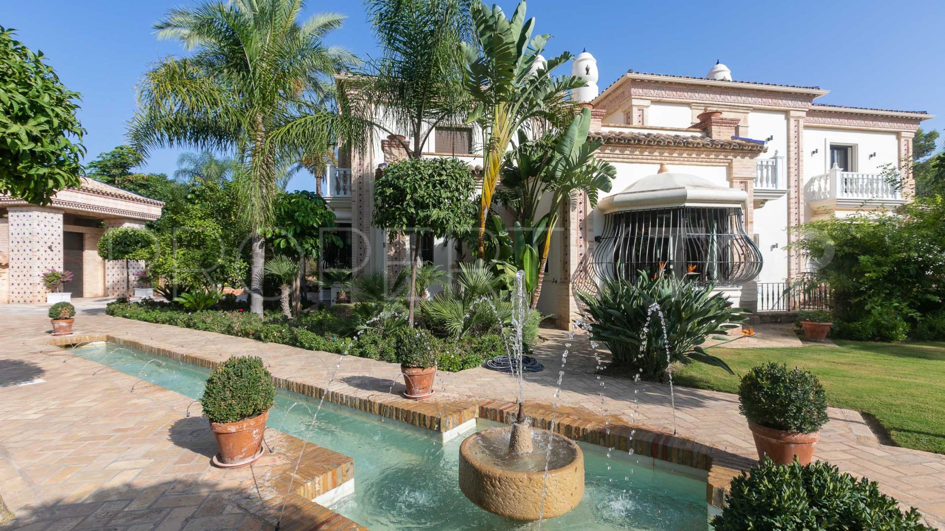 La Quinta de Sierra Blanca 5 bedrooms mansion for sale