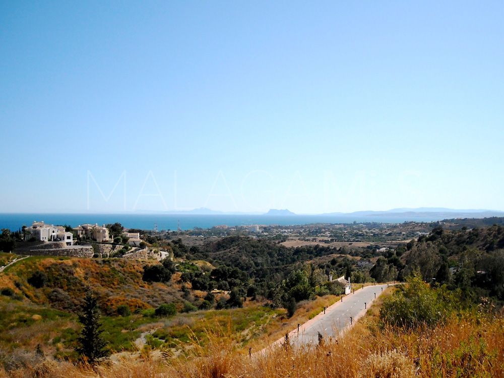 Buy parcela in New Golden Mile