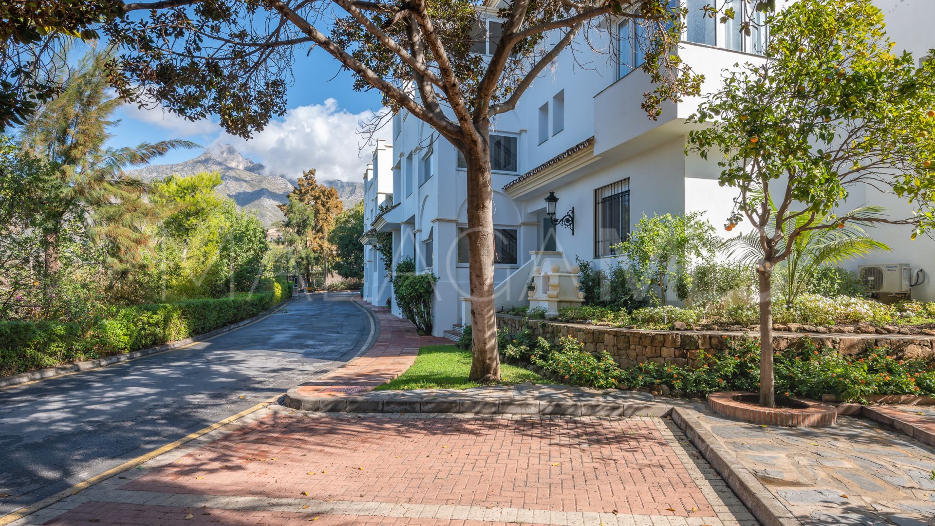 For sale Monte Paraiso 3 bedrooms ground floor apartment