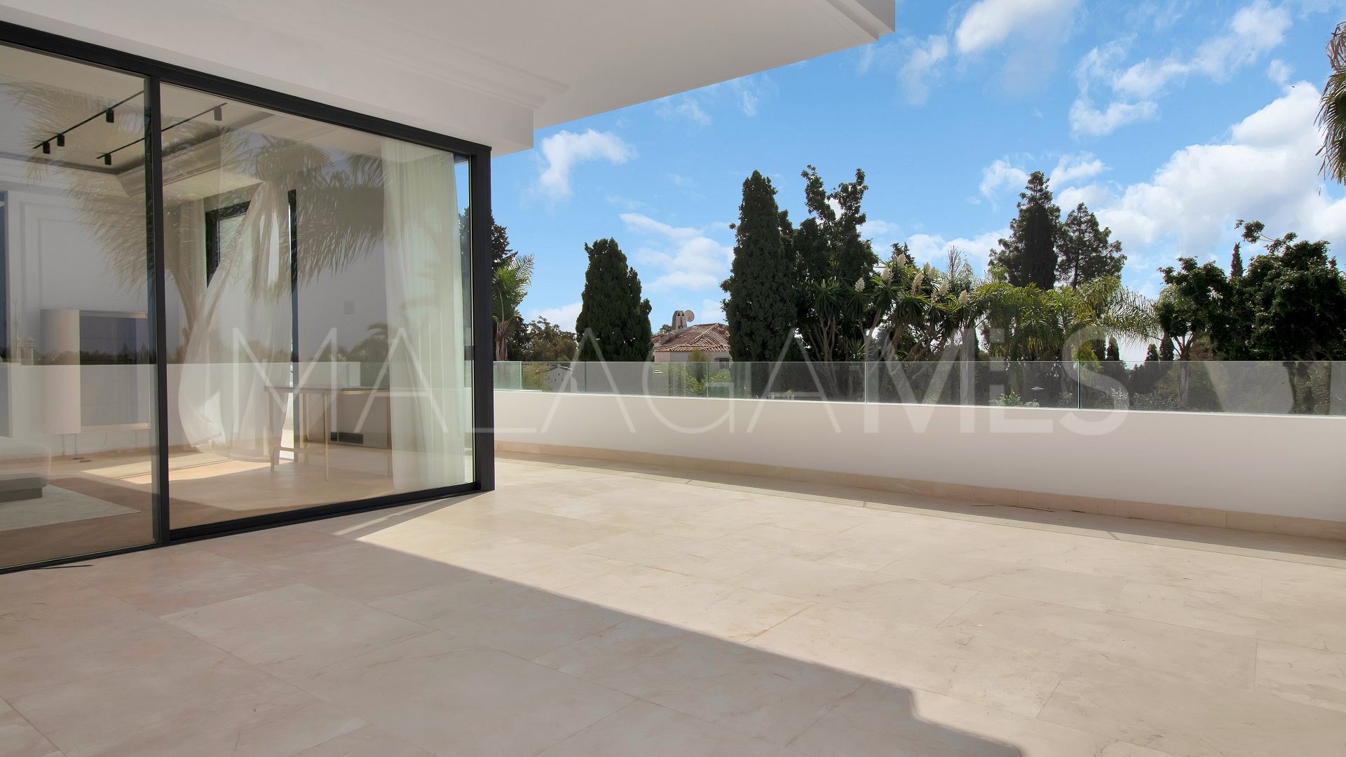 Villa for sale in Las Lomas del Marbella Club with 6 bedrooms