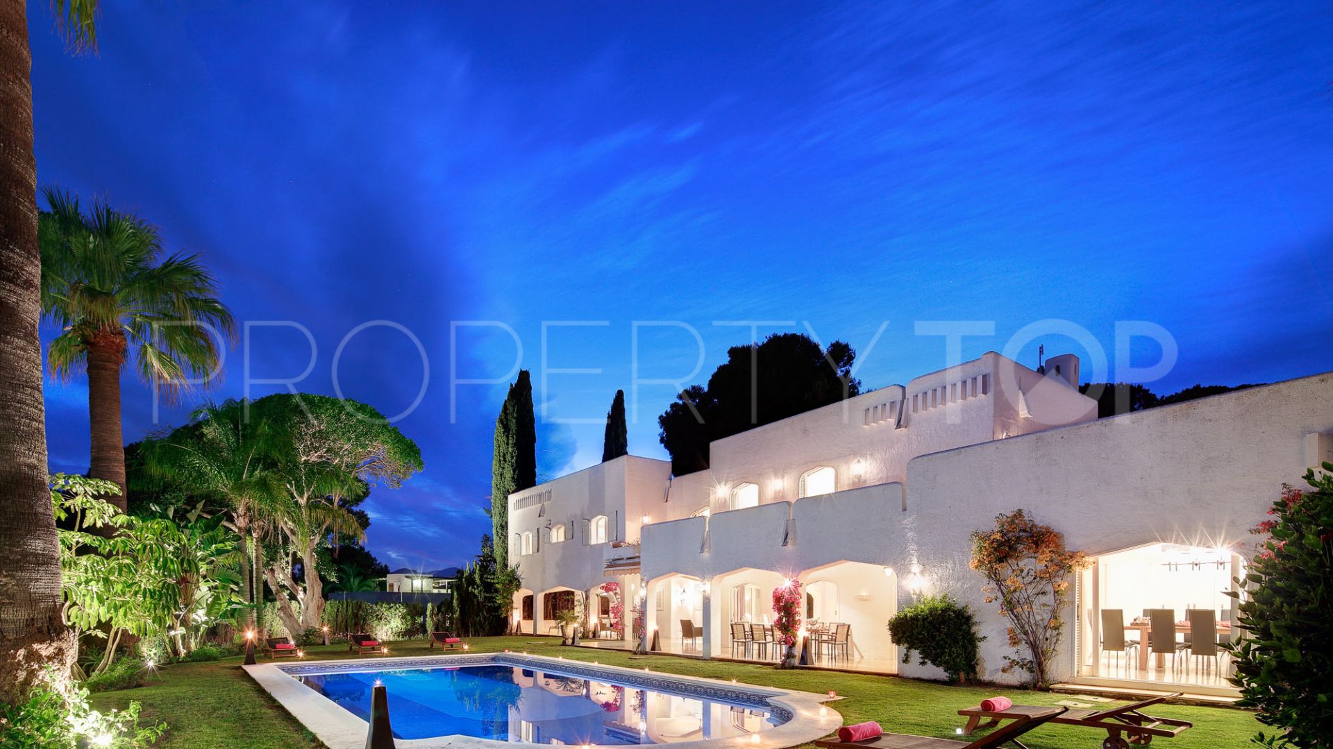 For sale Atalaya de Rio Verde villa with 7 bedrooms