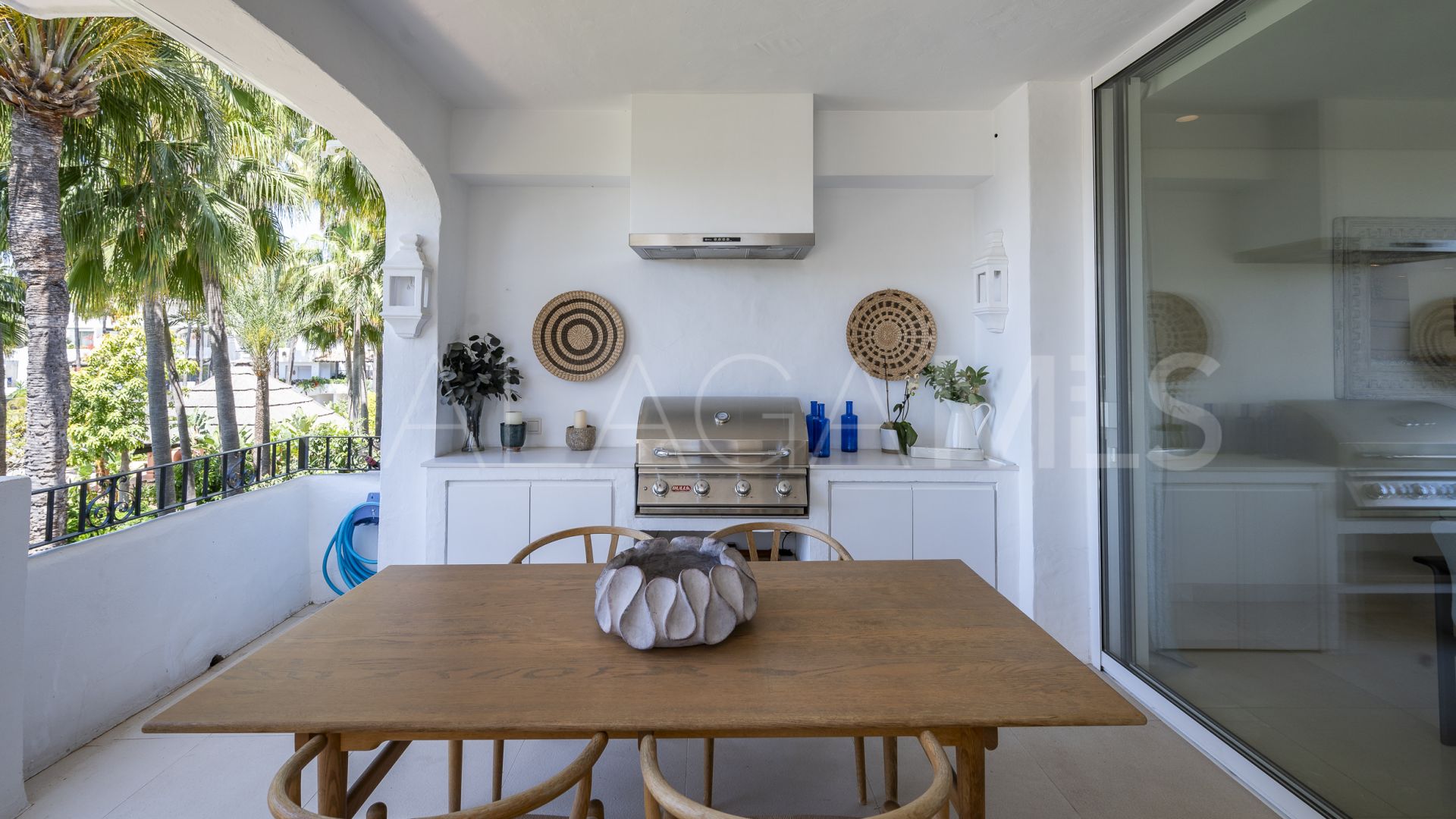 Duplex penthouse for sale in Marina Puente Romano