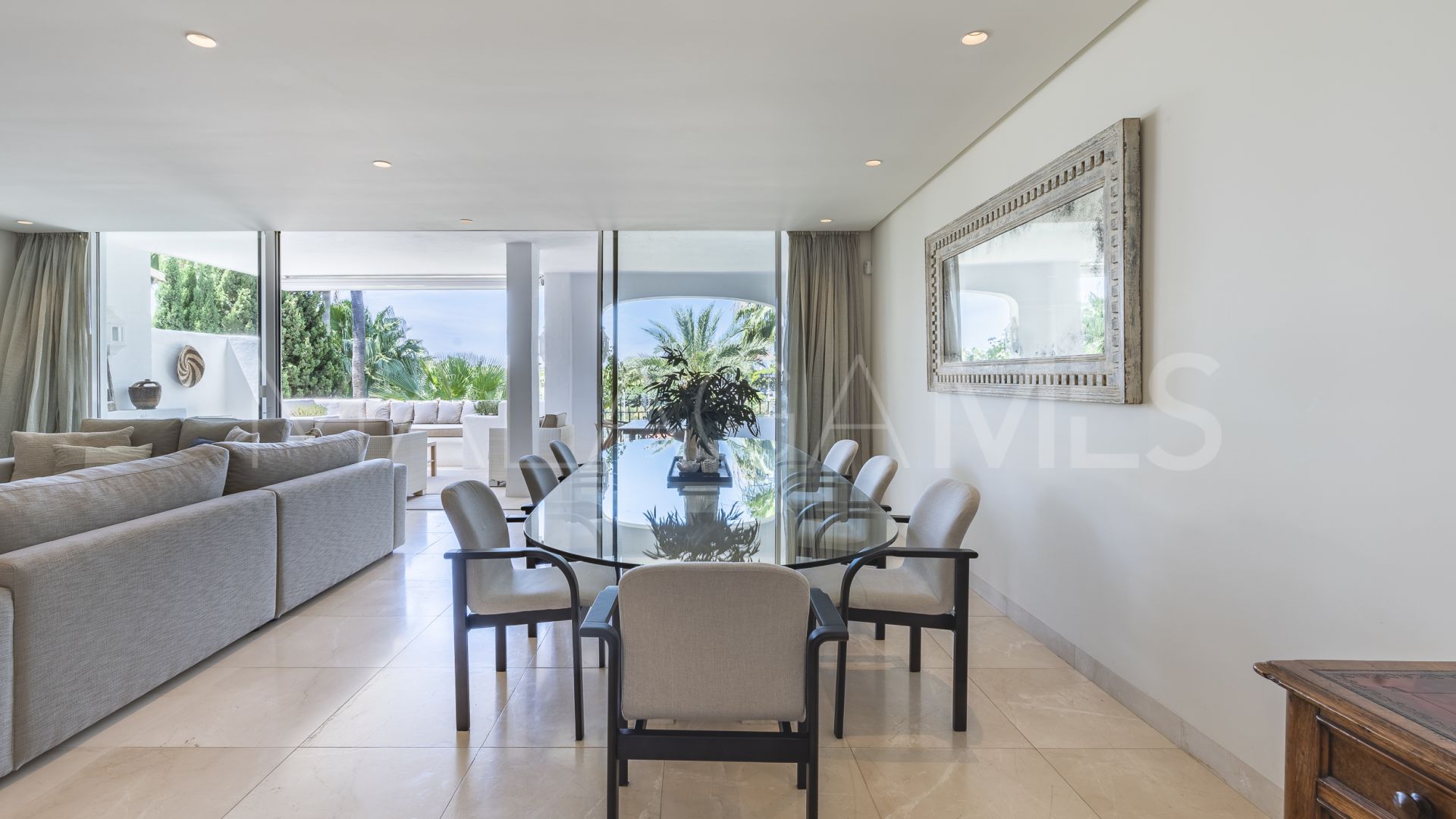 Duplex penthouse for sale in Marina Puente Romano