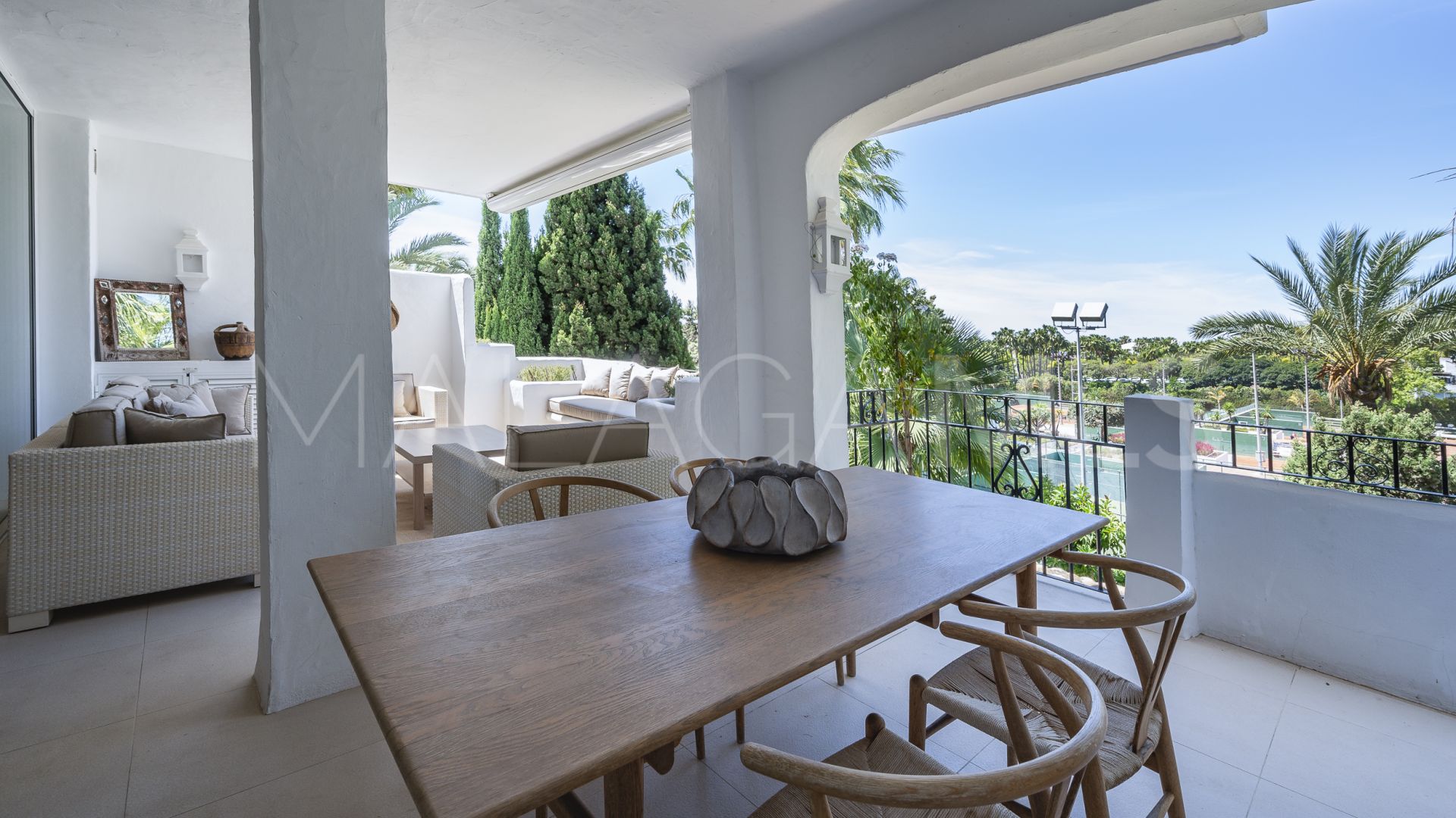 Duplex penthouse for sale in Marina Puente Romano