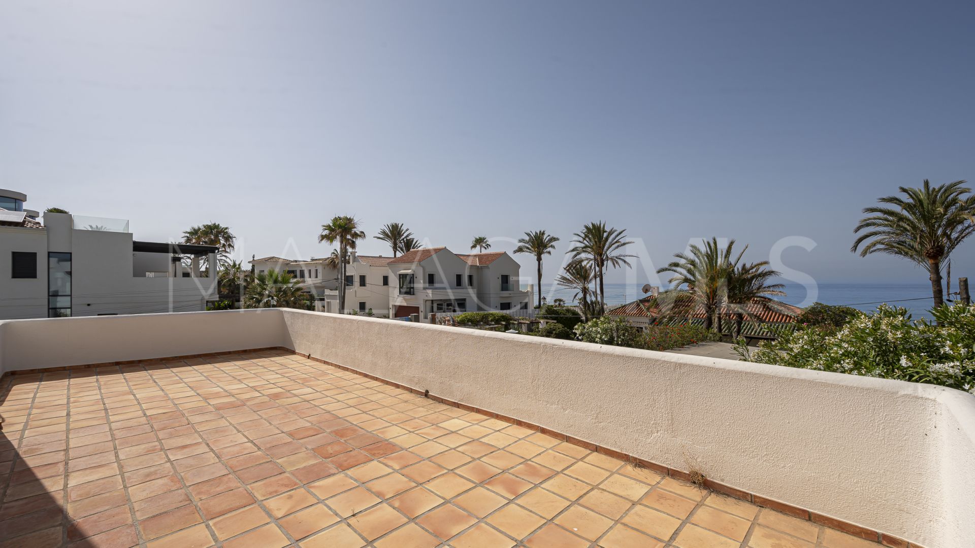 Buy Marbesa 6 bedrooms villa