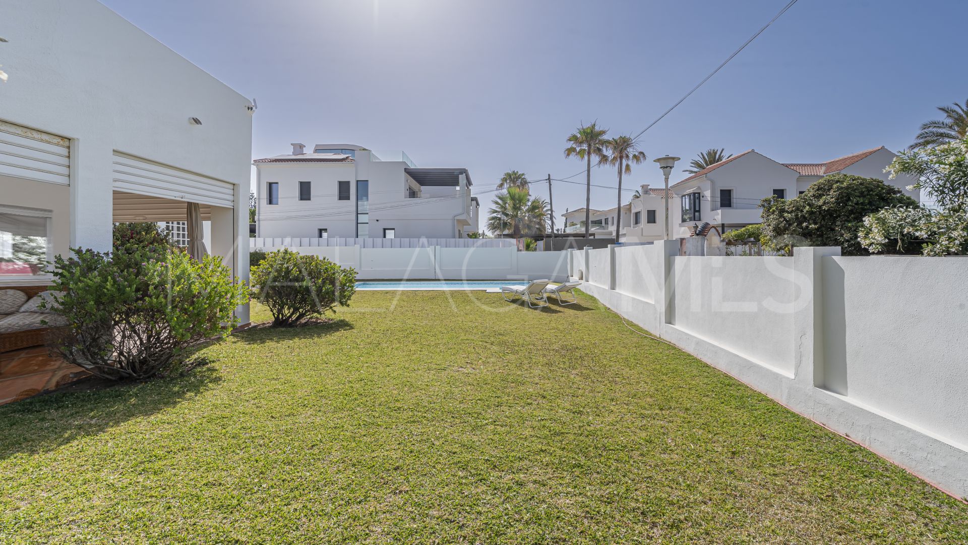 Buy Marbesa 6 bedrooms villa