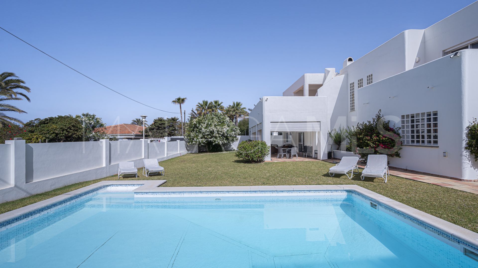 Buy Marbesa 6 bedrooms villa