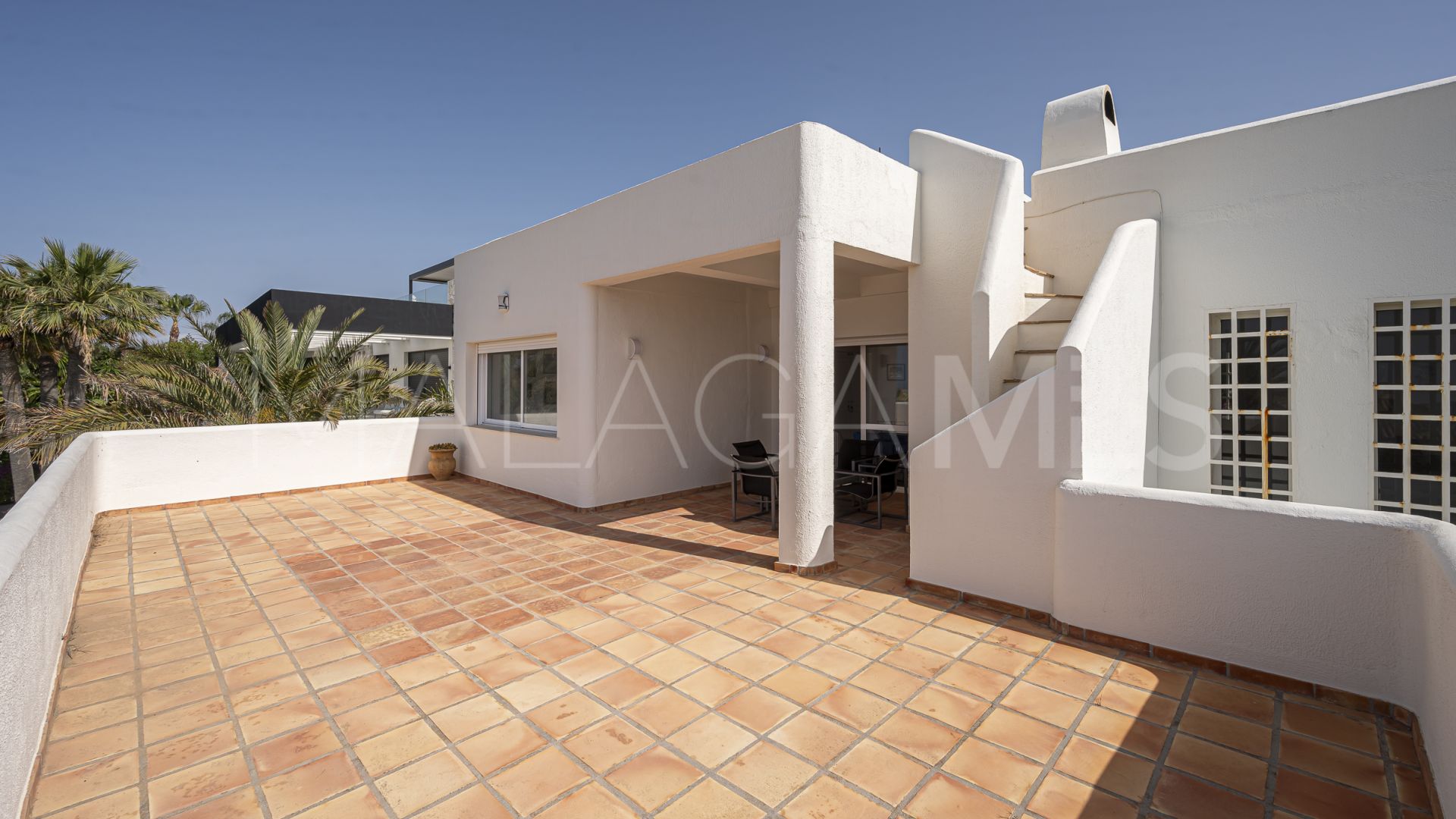 Buy Marbesa 6 bedrooms villa