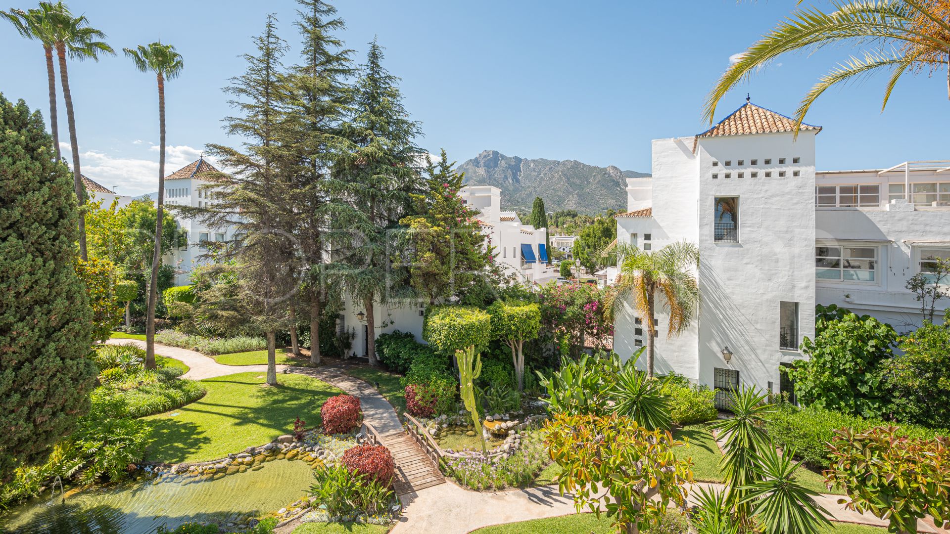 Alhambra del Mar, atico duplex de 3 dormitorios en venta