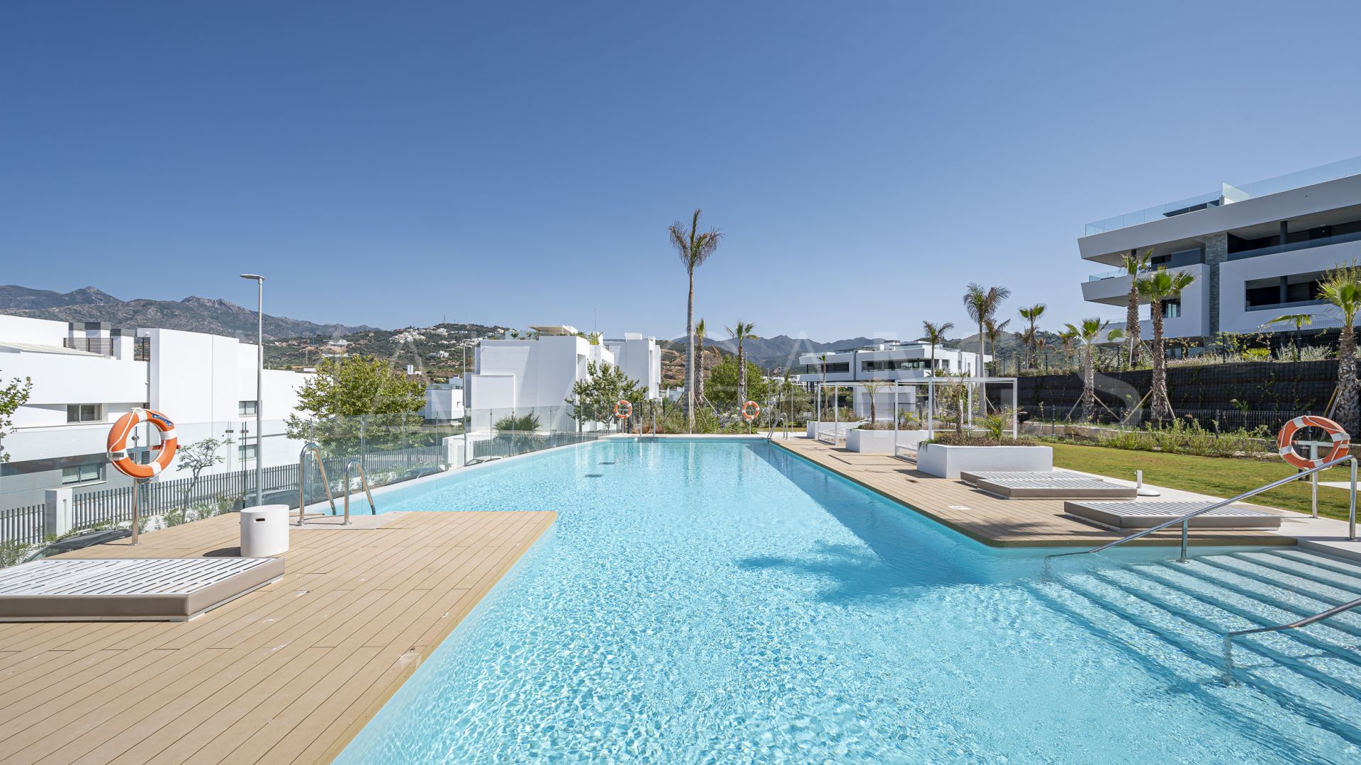 Appartement rez de chaussée for sale in Marbella Est