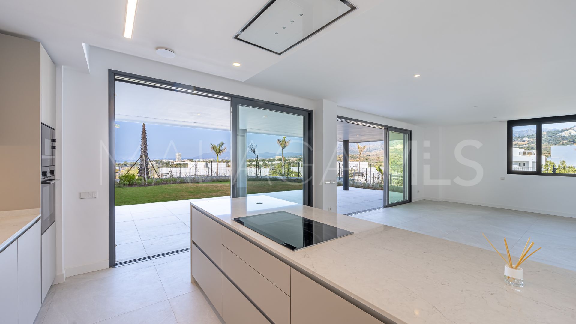 Appartement rez de chaussée for sale in Marbella Est