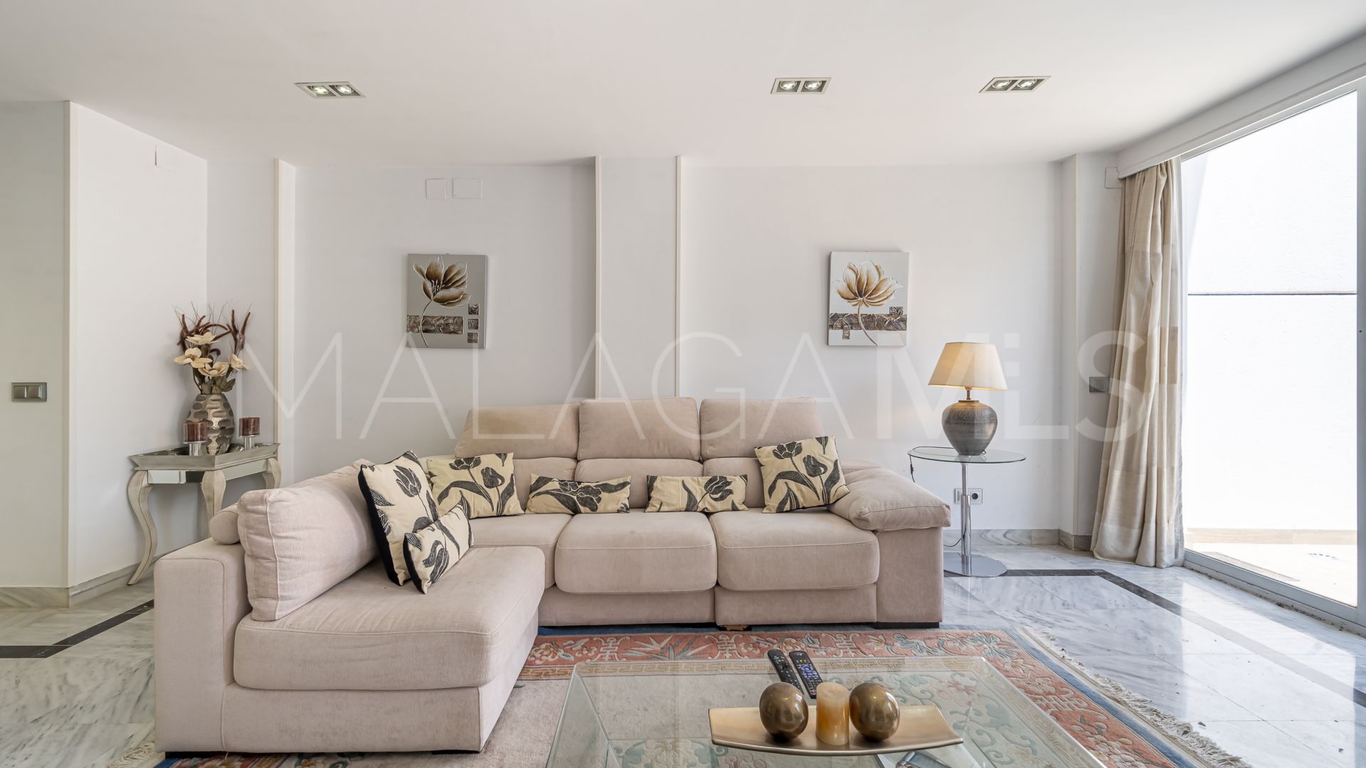 Appartement rez de chaussée for sale in Marbella House