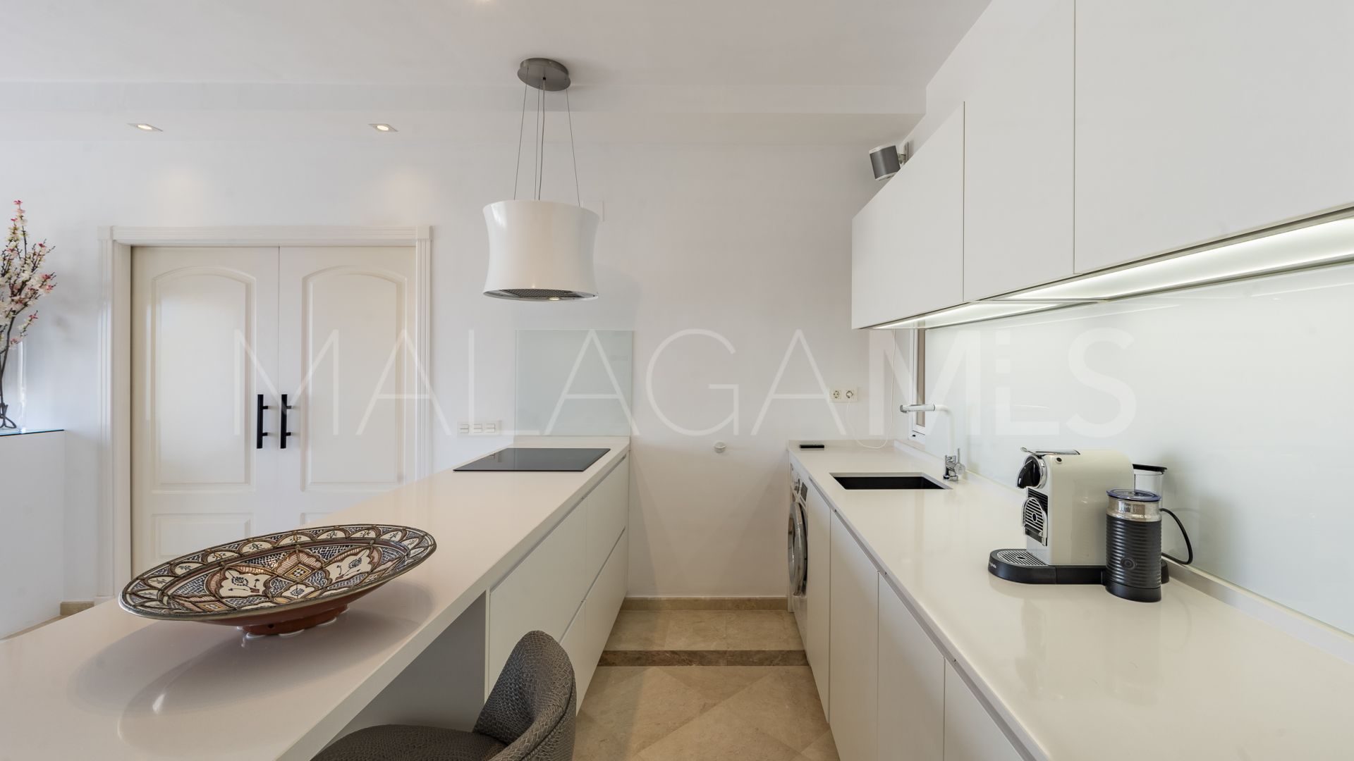 For sale ground floor apartment in Los Monteros Palm Beach with 2 bedrooms