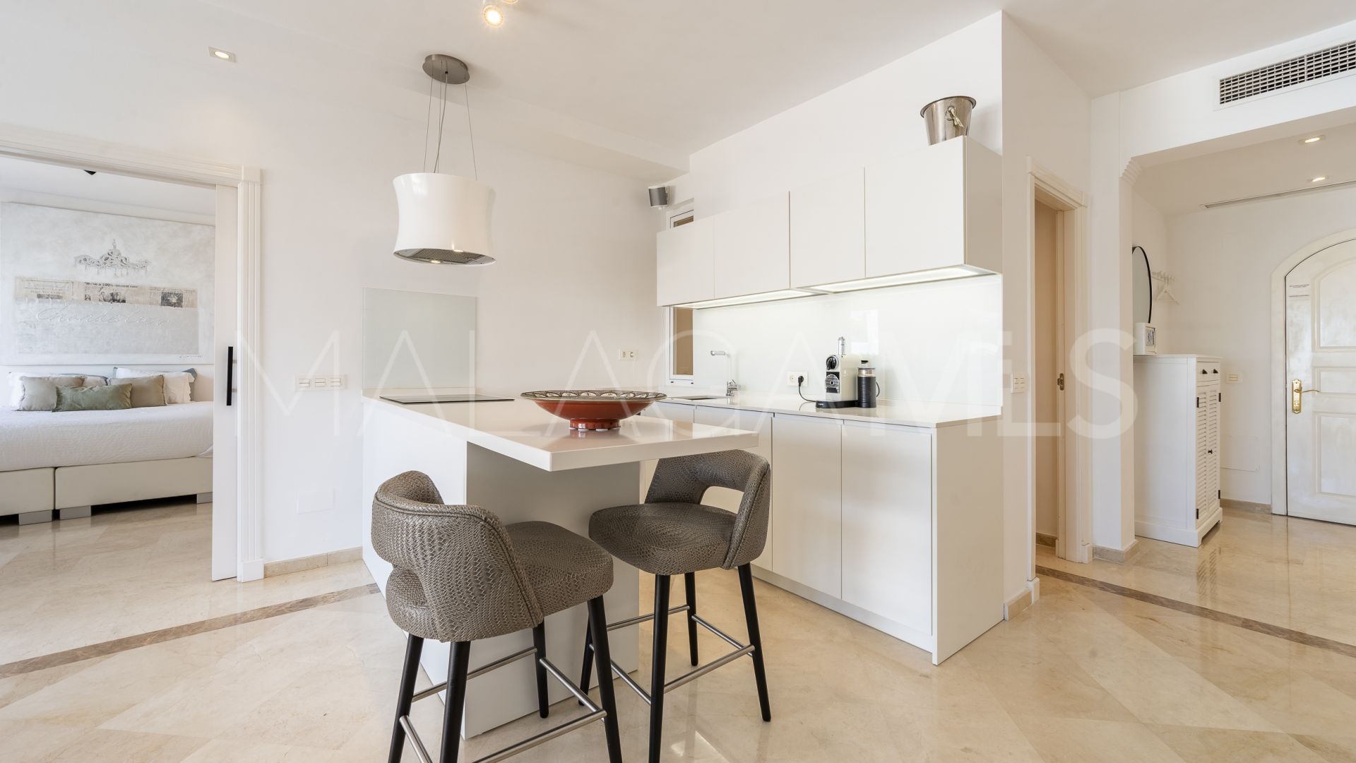 For sale ground floor apartment in Los Monteros Palm Beach with 2 bedrooms