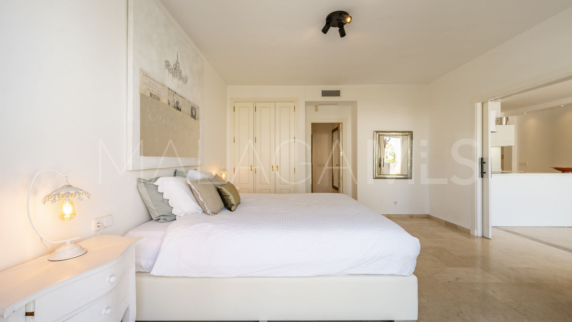 For sale ground floor apartment in Los Monteros Palm Beach with 2 bedrooms