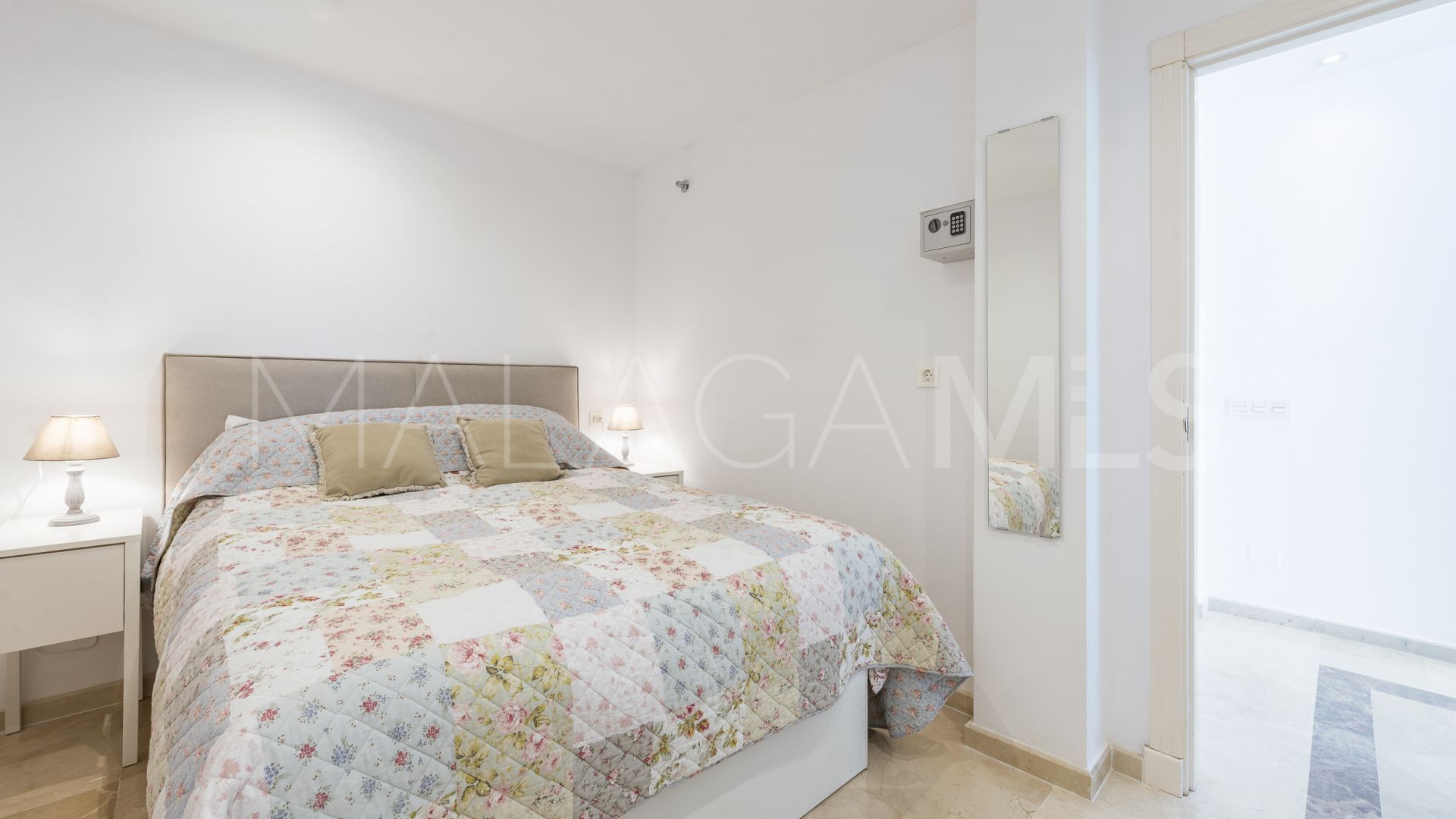 For sale ground floor apartment in Los Monteros Palm Beach with 2 bedrooms