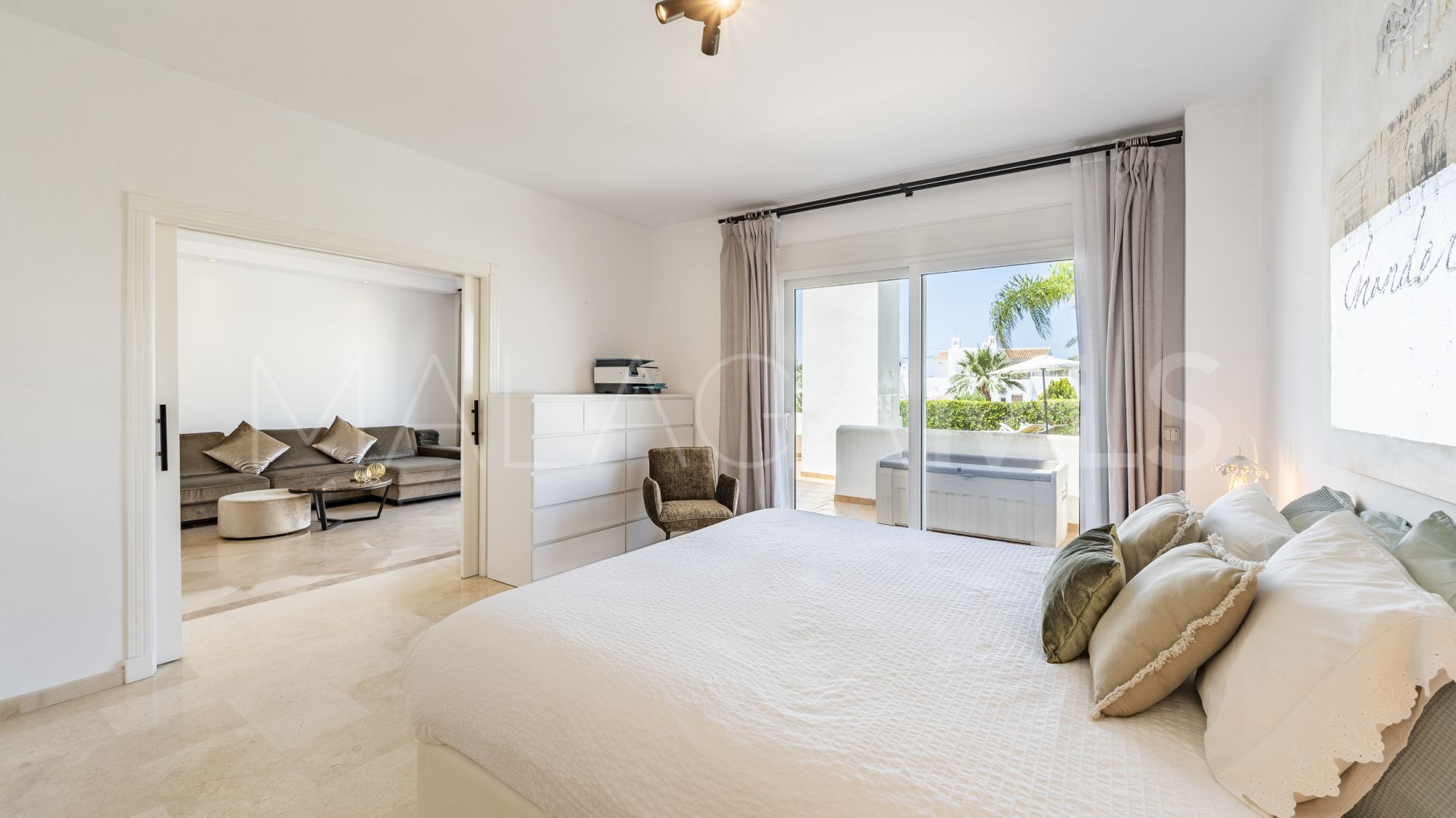 For sale ground floor apartment in Los Monteros Palm Beach with 2 bedrooms