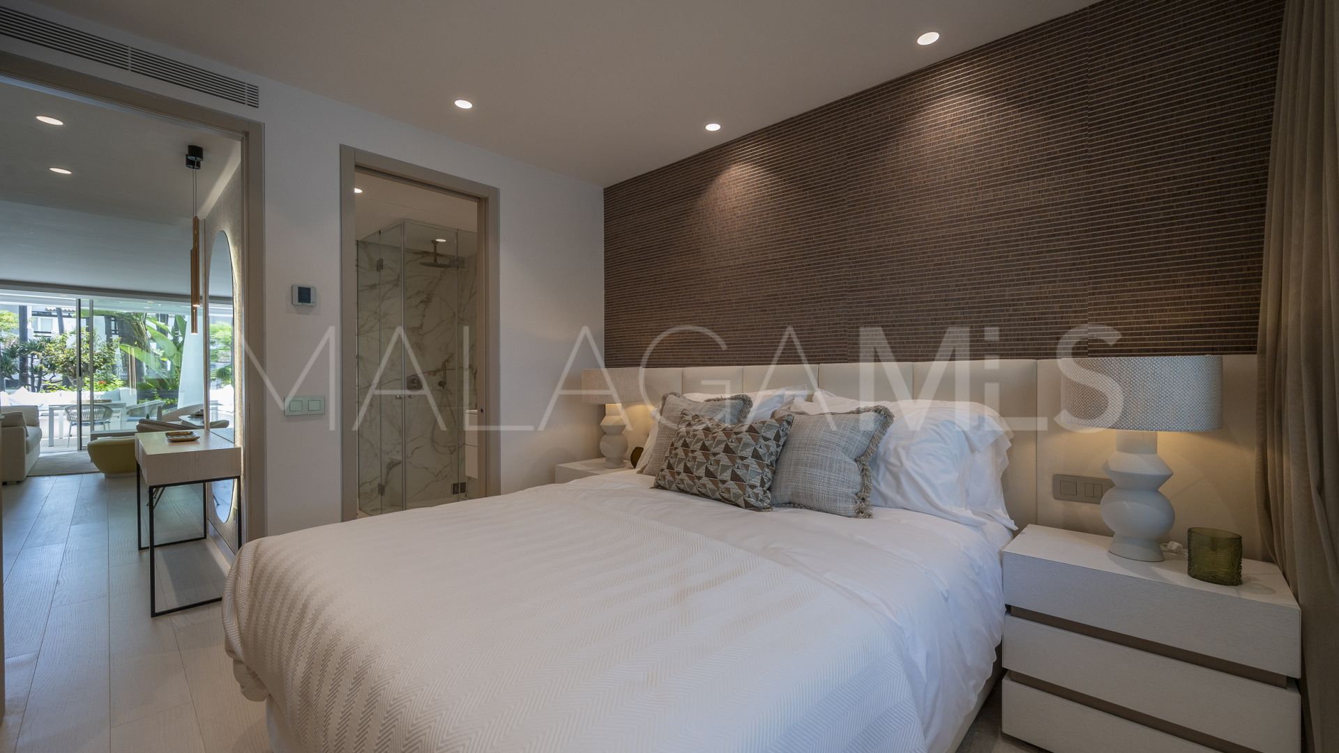 Marina Puente Romano ground floor apartment for sale
