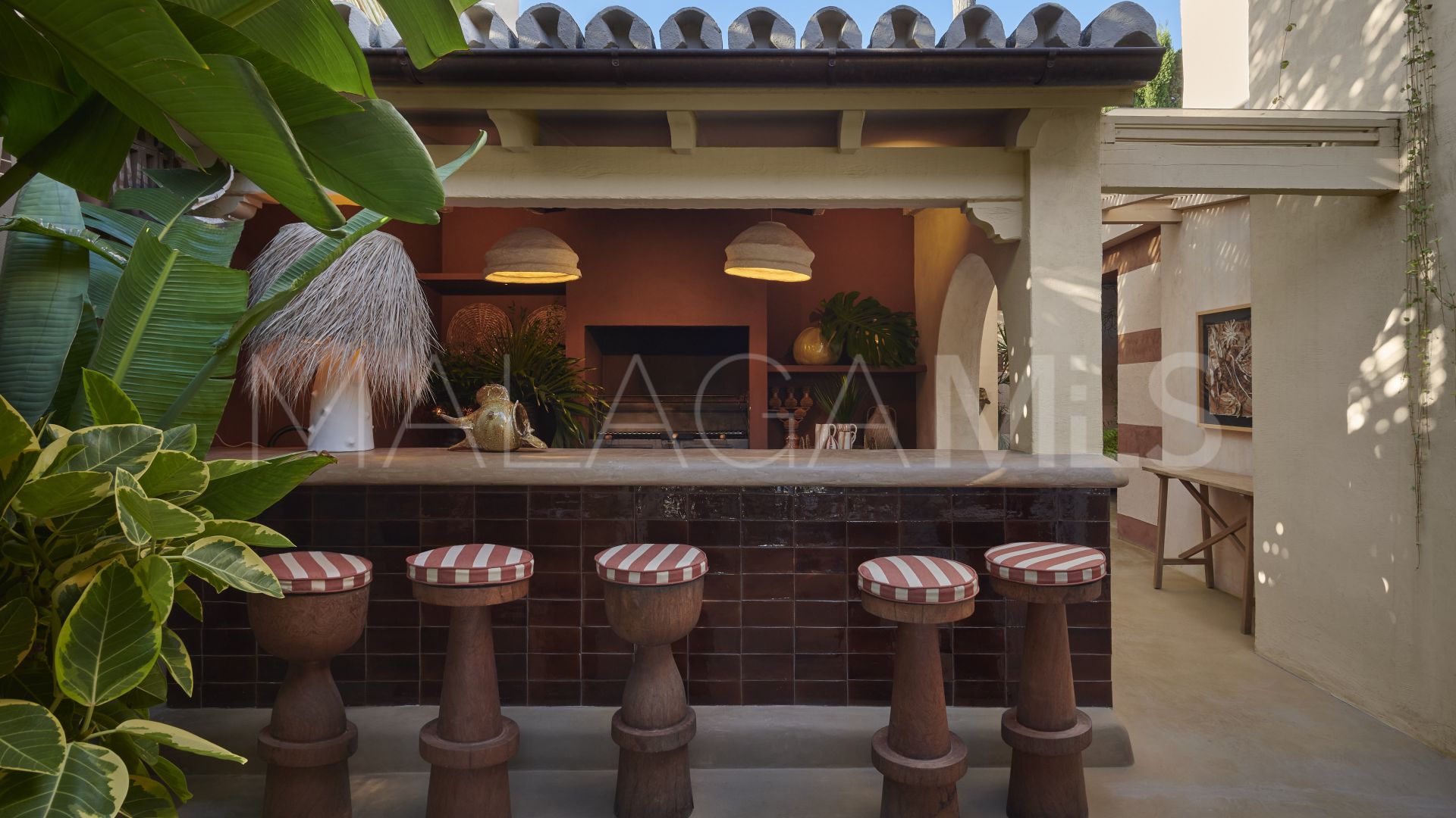 Villa for sale in Los Monteros Playa