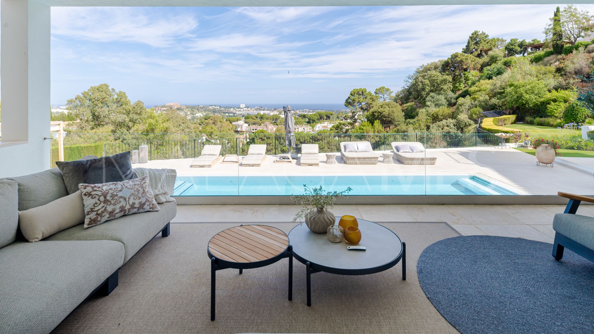 Villa for sale in El Herrojo