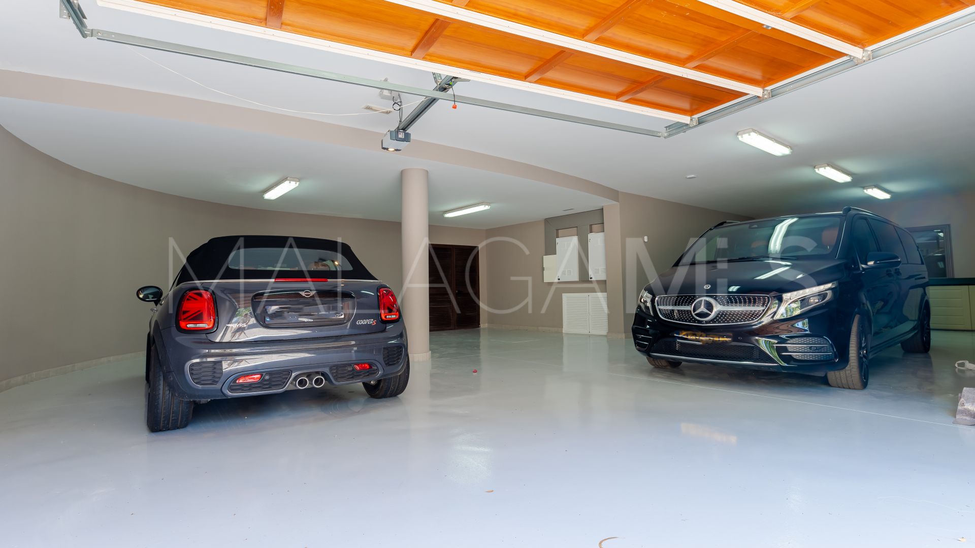Villa for sale in El Herrojo