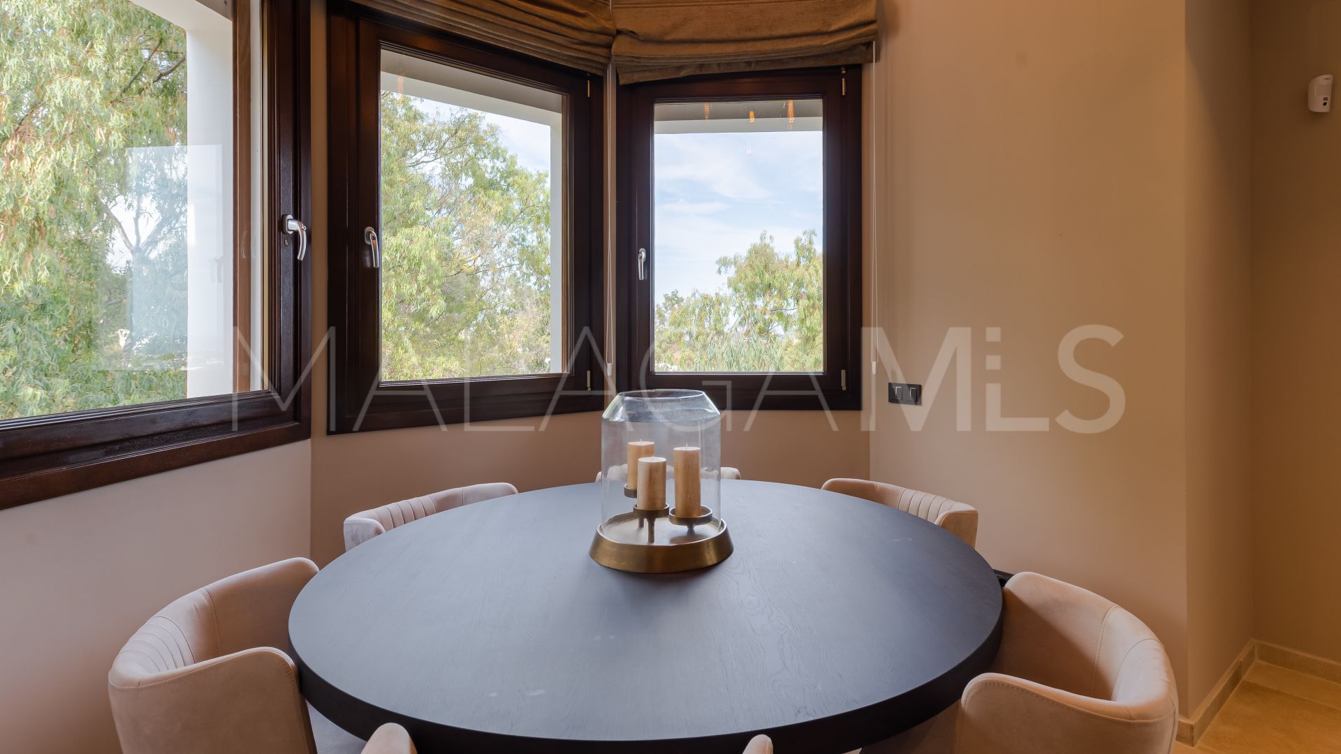 Villa for sale in El Herrojo