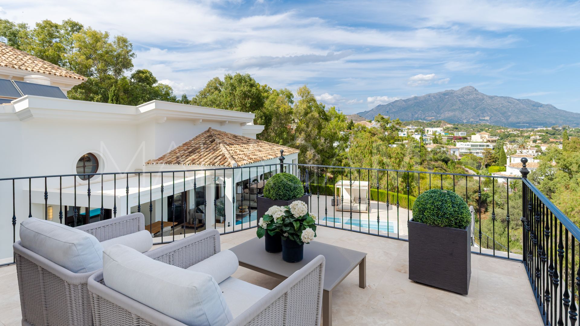 Villa for sale in El Herrojo