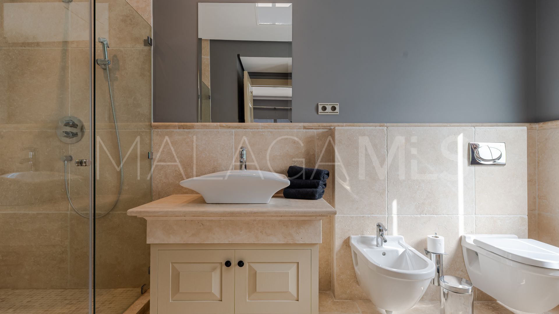 Villa for sale in El Herrojo