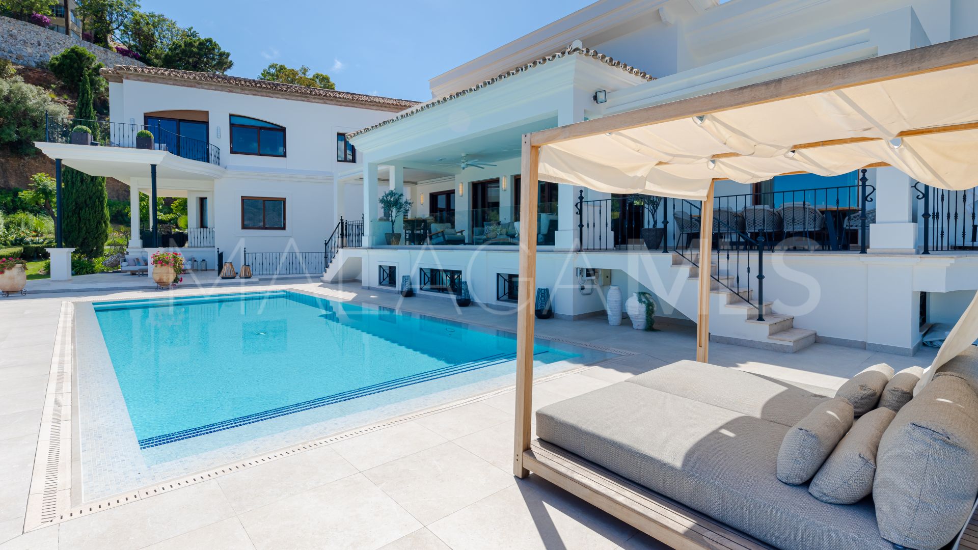 Villa for sale in El Herrojo