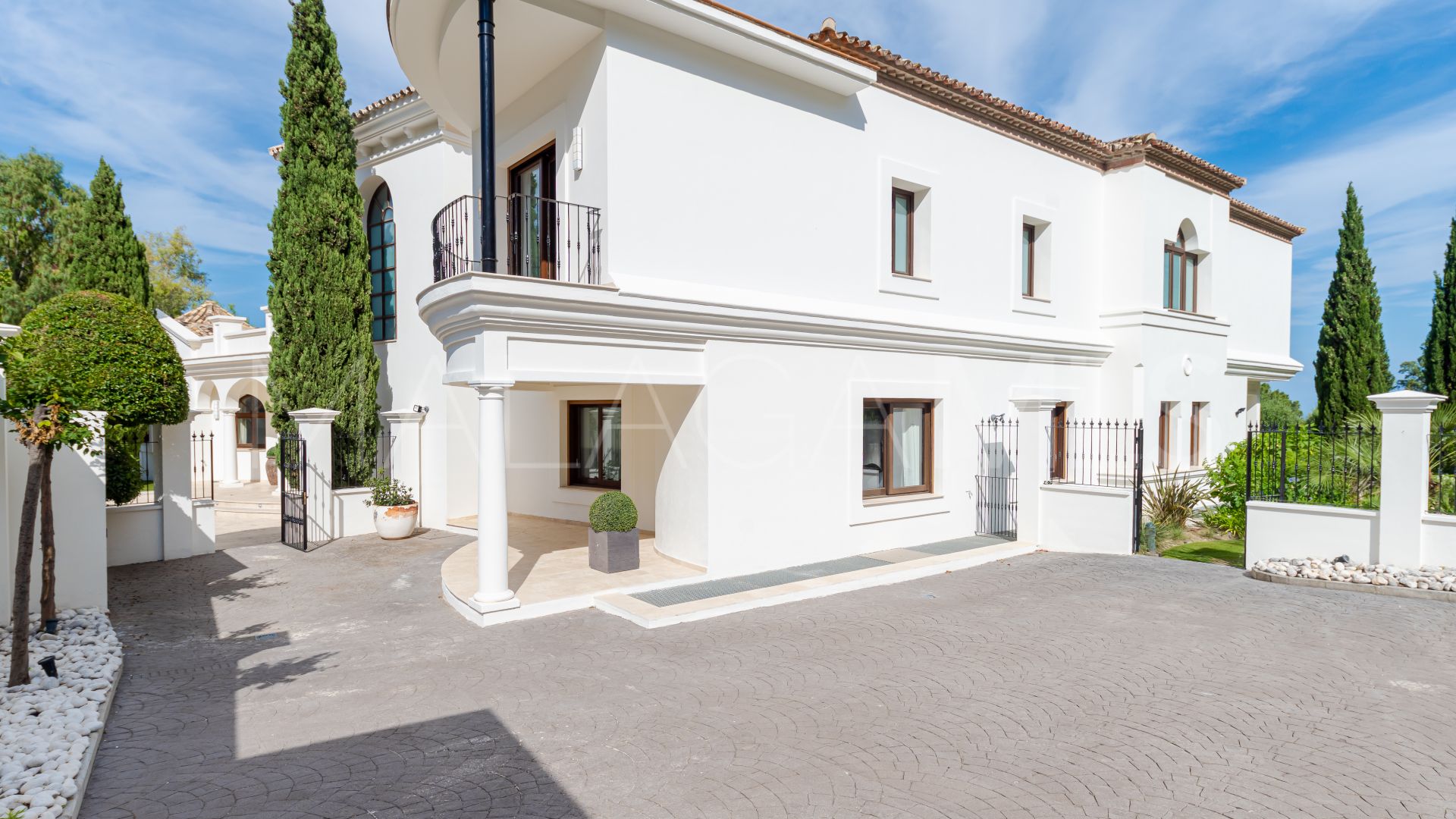 Villa for sale in El Herrojo