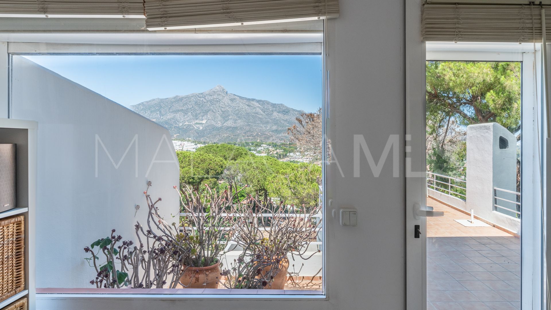 Radhus for sale in Nueva Andalucia